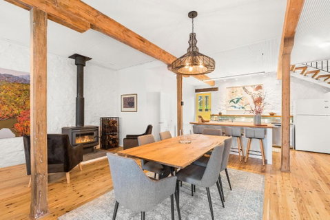 TARALGA TERRACES The Whitings Store - Accommodation 4U 3