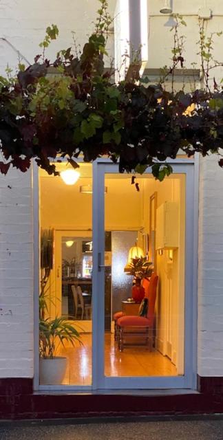 The Barkly Bistro Bar & Accommodation - Accommodation 4U 1