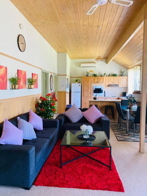 The Garden Cottage - Accommodation 4U 3