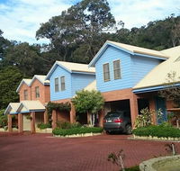 Beachside Apartment - Accommodation 4U