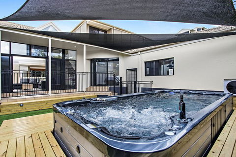 Beachside At Sapphire - Accommodation 4U 1