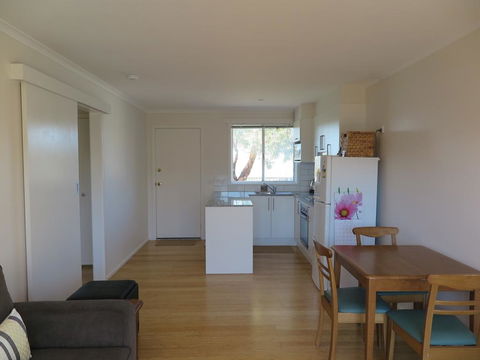 Beachside Rest - Accommodation 4U 2