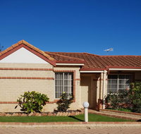 Beachside Retreat 2 - Accommodation 4U