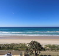 Beachside Tower Apartments - Accommodation 4U