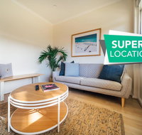 Beachy Keen on Moseley - Wifi - Netflix - Pool - Spa - Accommodation 4U