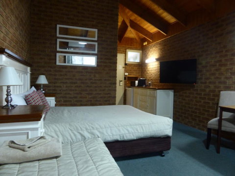 Beechworth Carriage Motor Inn - Accommodation 4U 2