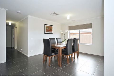Beischer Apt B - Accommodation 4U 1