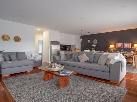 Bella K - Style, Comfort And Location - Accommodation 4U 1