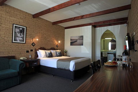 Belltower Motor Inn - Accommodation 4U 0