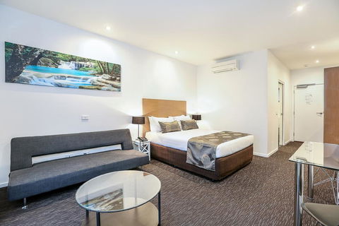 Belmercer Motel - Accommodation 4U 0