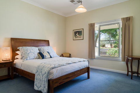 Berkeley Street Townhouse - Accommodation 4U 2