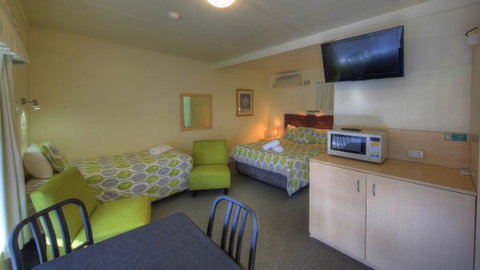 Bermagui Motor Inn - Accommodation 4U 1