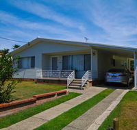 Billy's on Main 44 Main Street - Accommodation 4U