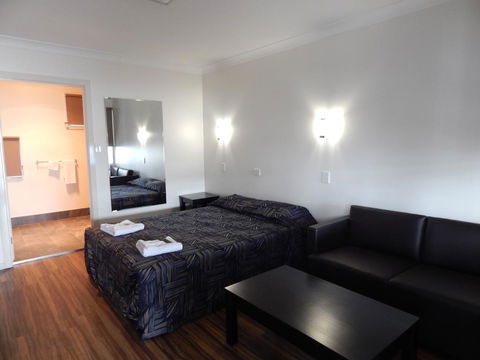 Blackwater Hotel Motel - Accommodation 4U 2