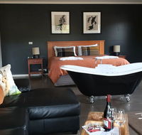 Blaze Rock Retreat - Accommodation 4U