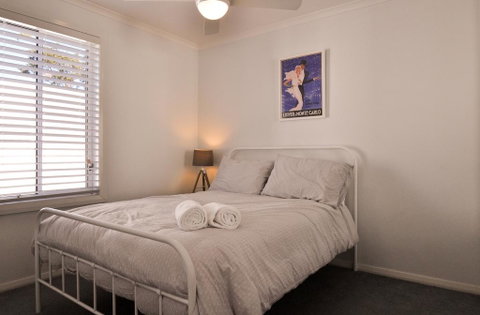 Boardwalk Apartment 6 - Accommodation 4U 1