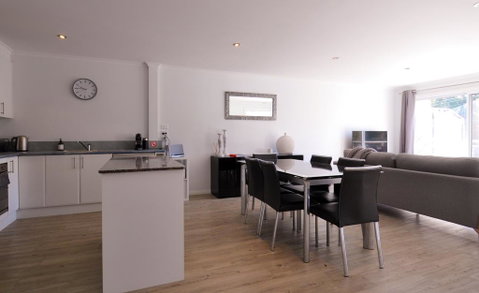 Boardwalk Apartment 6 - Accommodation 4U 0