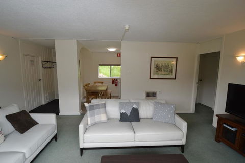 Bobuck 3B - Accommodation 4U 2