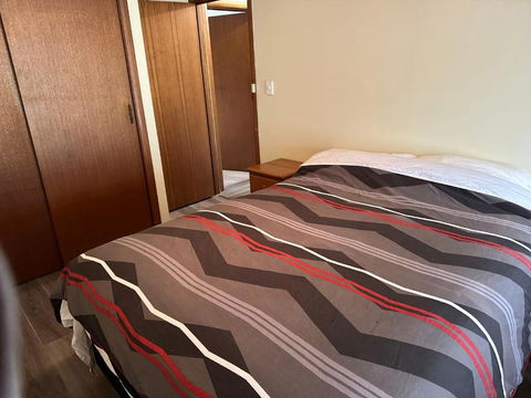 The House In Large Garden - Accommodation 4U 3