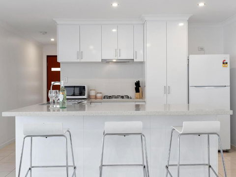 Three Bedroom, Two Bathroom Family Home - Accommodation 4U 2