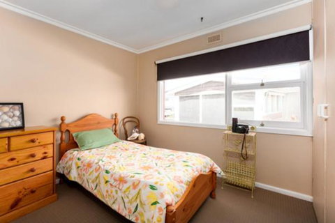 Three Little Ducks - Close And Cosy - Accommodation 4U 1