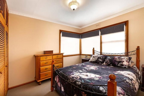 Three Little Ducks - Close And Cosy - Accommodation 4U 3