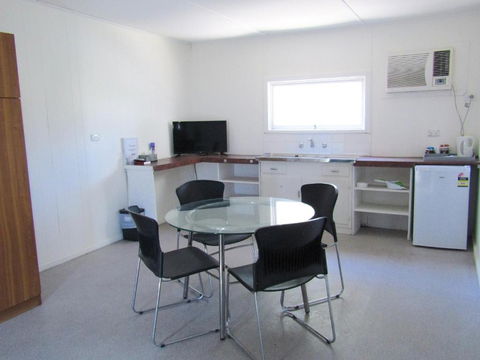 Tinman Roadhouse - Accommodation 4U 3