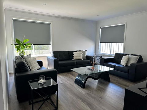 Xquisite - Accommodation 4U 1