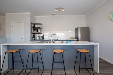 Xanadu - Aldinga Beach - C21 SouthCoast Holidays - Accommodation 4U 2