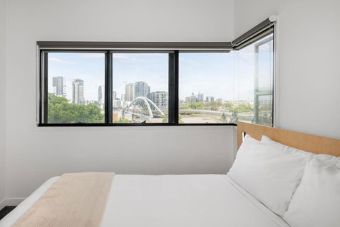 YHA Brisbane City - Accommodation 4U 3