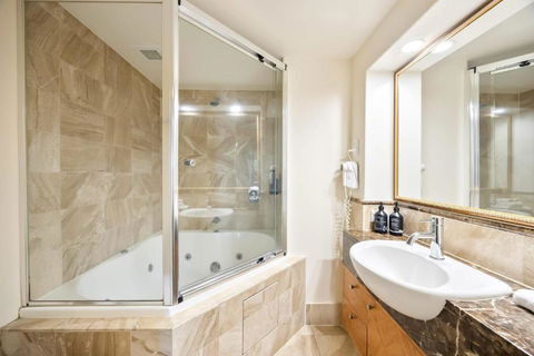 ZANZ205- Exclusive Outdoor Spa With Ocean Glimpses - Accommodation 4U 3
