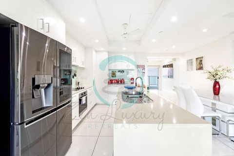 ZEN Tree Blossom: 3-BR Luxury Apt Near Waterfront - Accommodation 4U 2