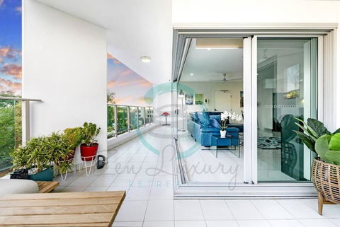 ZEN Tree Blossom: 3-BR Luxury Apt Near Waterfront - Accommodation 4U 3