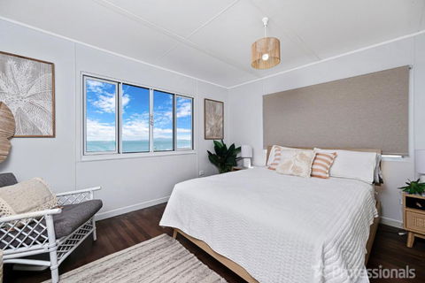 Zilzie Beachfront Getaway - Accommodation 4U 2