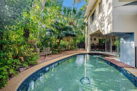 Zen Serene Seascape - Family Pool - BBQ - Markets - Accommodation 4U 0