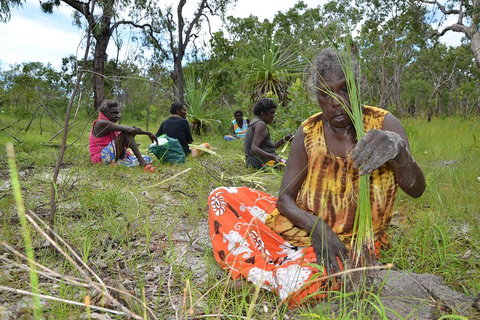 Gay-Wu Woman's 5 Day Yolngu Homeland Tour - Accommodation 4U 2