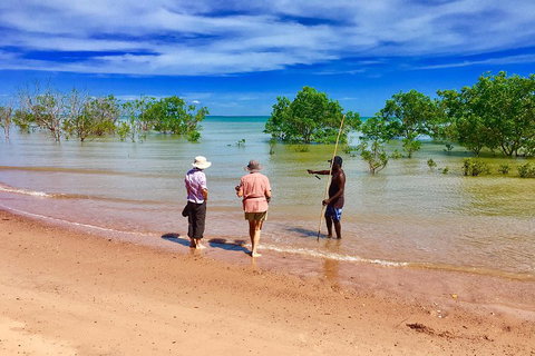 Gay-Wu Woman's 5 Day Yolngu Homeland Tour - Accommodation 4U 5