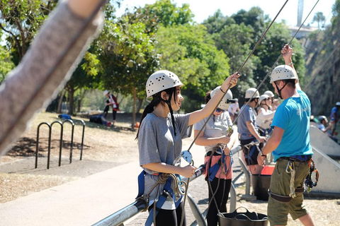 Rock Climbing At The Kangaroo Point Cliffs In Brisbane - Accommodation 4U 3
