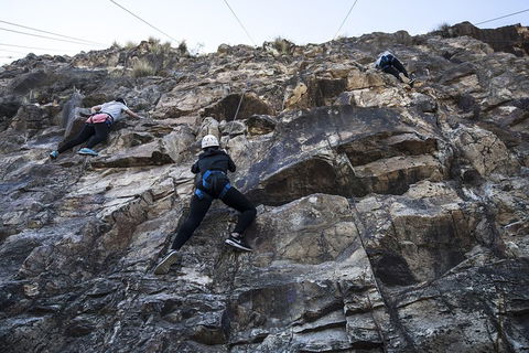 Rock Climbing At The Kangaroo Point Cliffs In Brisbane - Accommodation 4U 4