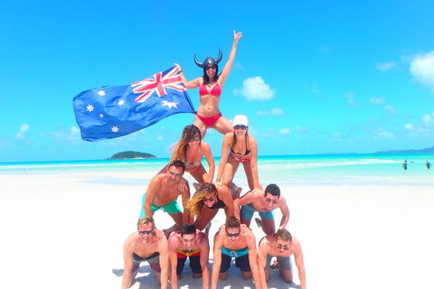 Sail, Snorkel, SUP & Kayak Charter Whitsundays - Accommodation 4U 3