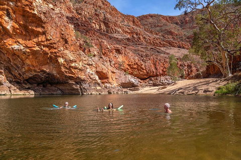 Private 9 Hour Walk And Waterhole Tour In West MacDonnell Ranges - Accommodation 4U 2