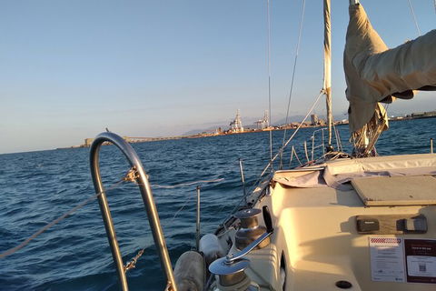 Townsville Small Group Early Morning Sailing Cruise Boat Tour Charter Hire - Accommodation 4U 2