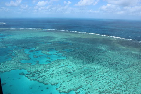 Reef And Island Scenic Flight From Airlie Beach - Accommodation 4U 1