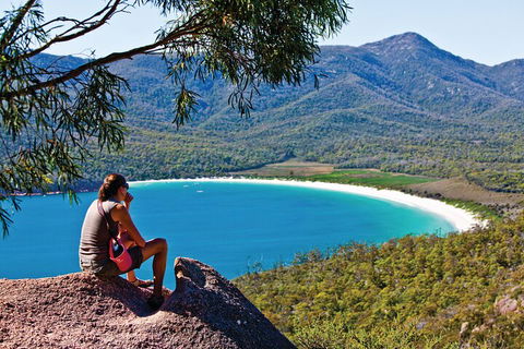 4-Day Fabulous Tasmania Tour: Wineglass Bay, Port Arthur, Devils & Bruny Island - Accommodation 4U 2