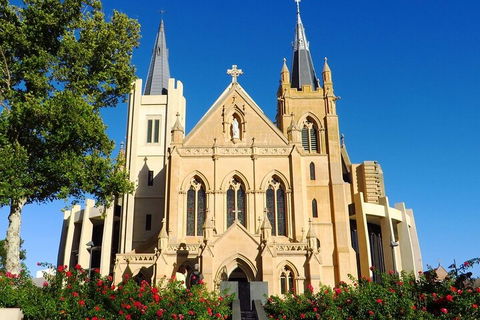 Perth Scavenger Hunt: Perched On A Swan - Accommodation 4U 1