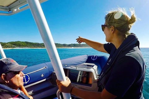 Julian Rocks Byron Bay Cruise - Accommodation 4U 3