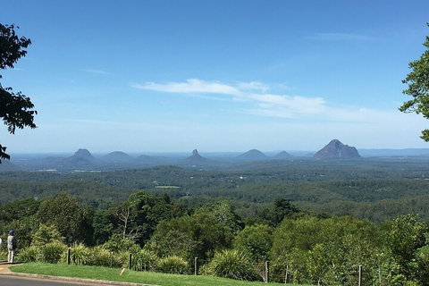 Sunshine Coast Signature High Tea And Wine Experience (Min 6 Adults) - Accommodation 4U 1