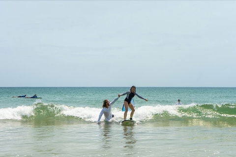 Private Beginners Surf Lessons, Noosa World Surf Reserve - Accommodation 4U 0